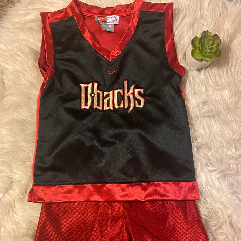 Nike Team boys Obacks basketball jersey and shorts